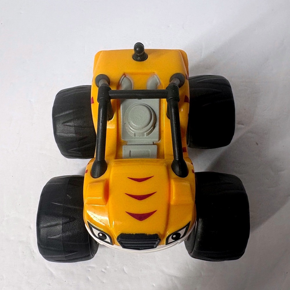 Blaze and the Monster Machines Monster Morphers Stripes Transforming Mattel 2015 - Picture 4 of 8